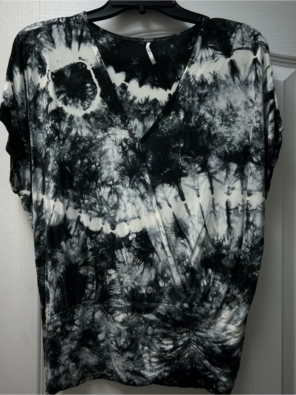 YFB Young Fabulous and Broke Black and White Sz Sm